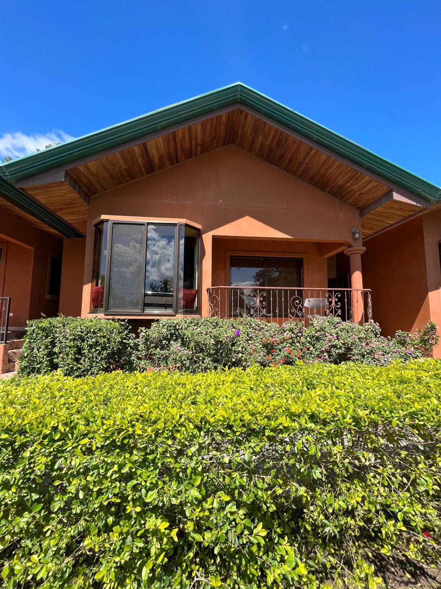 Tucantico Lodge - Monteverde Exterior photo
